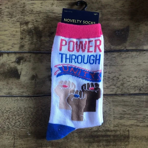 NEW “Girl Power” Party Favor Set of 14 Pair. - Picture 2 of 7